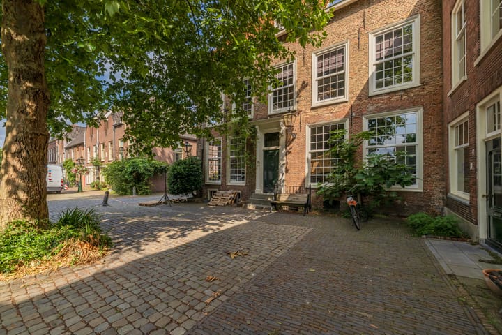 Foto 2 van Pieterskerkhof 22