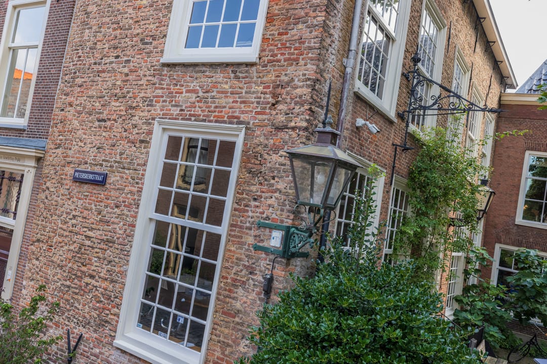 Foto 11 van Pieterskerkhof 22