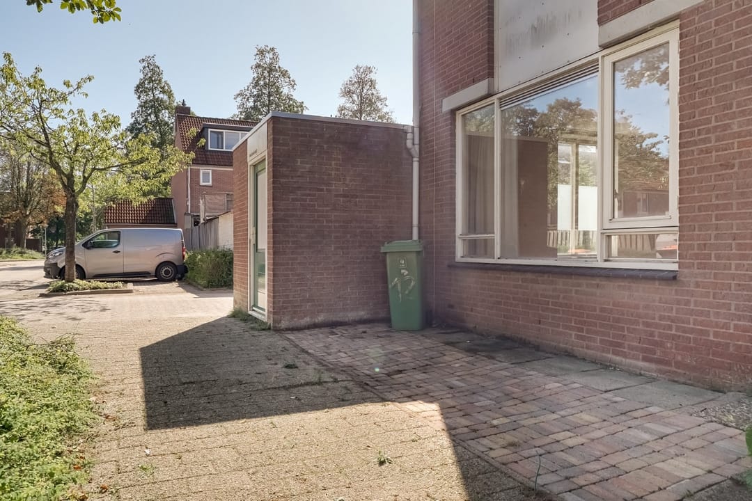 Photo 32 of Groef 12