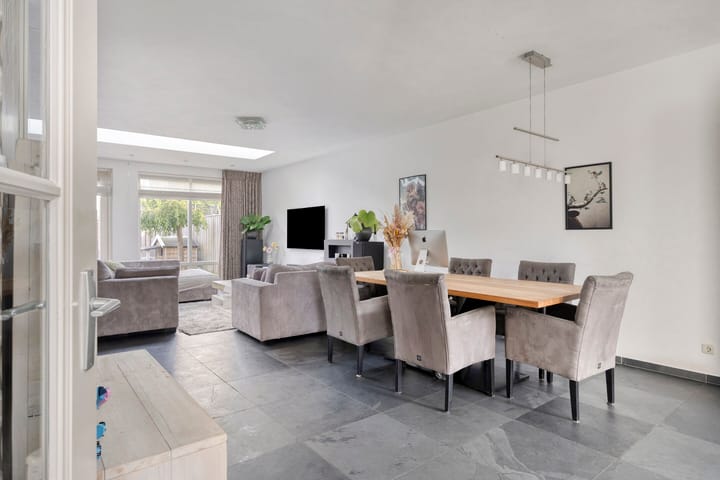 Foto 7 van Havikskruid 53