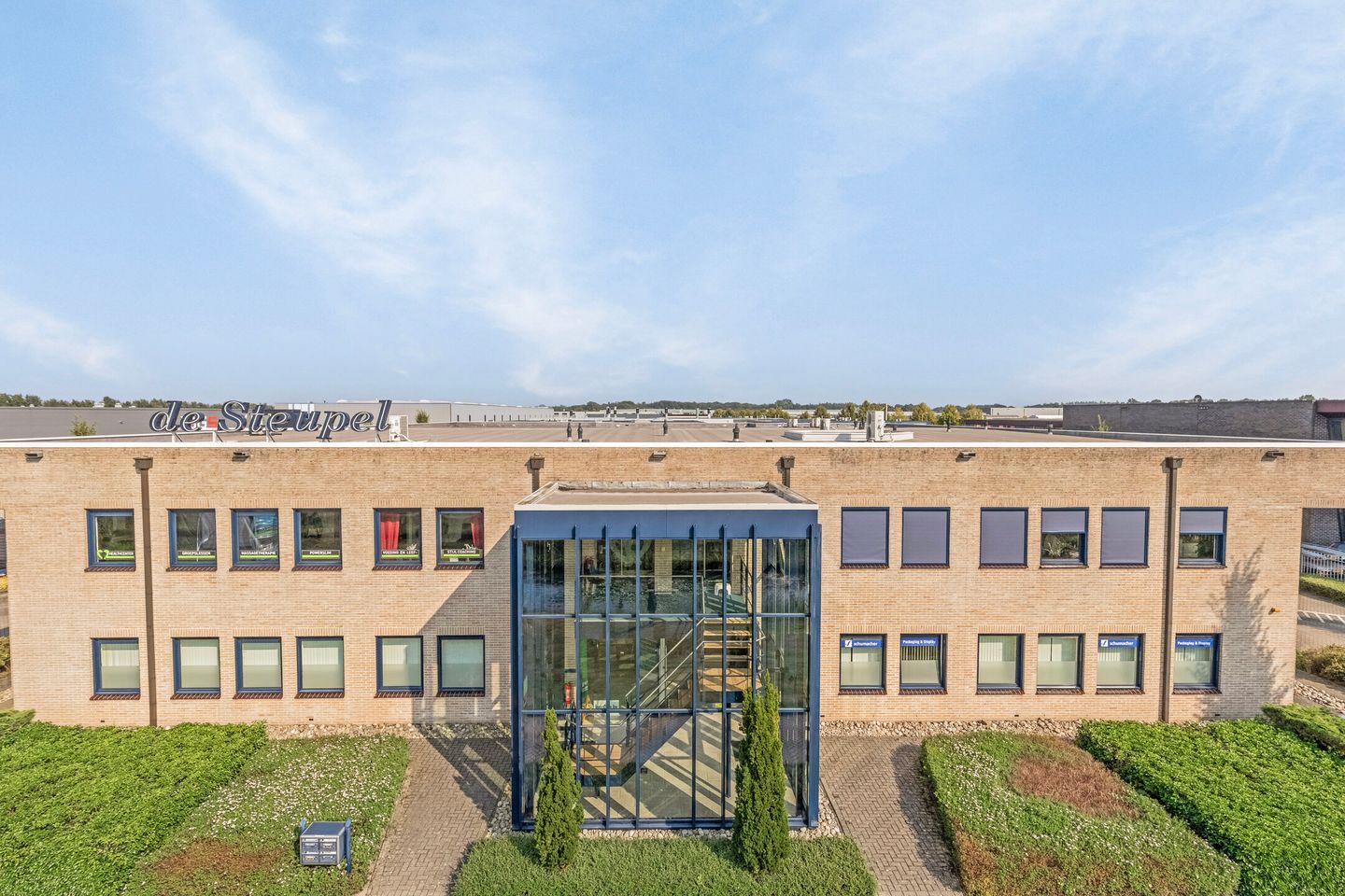 Bekijk foto 2 van Bouwstraat 3-9