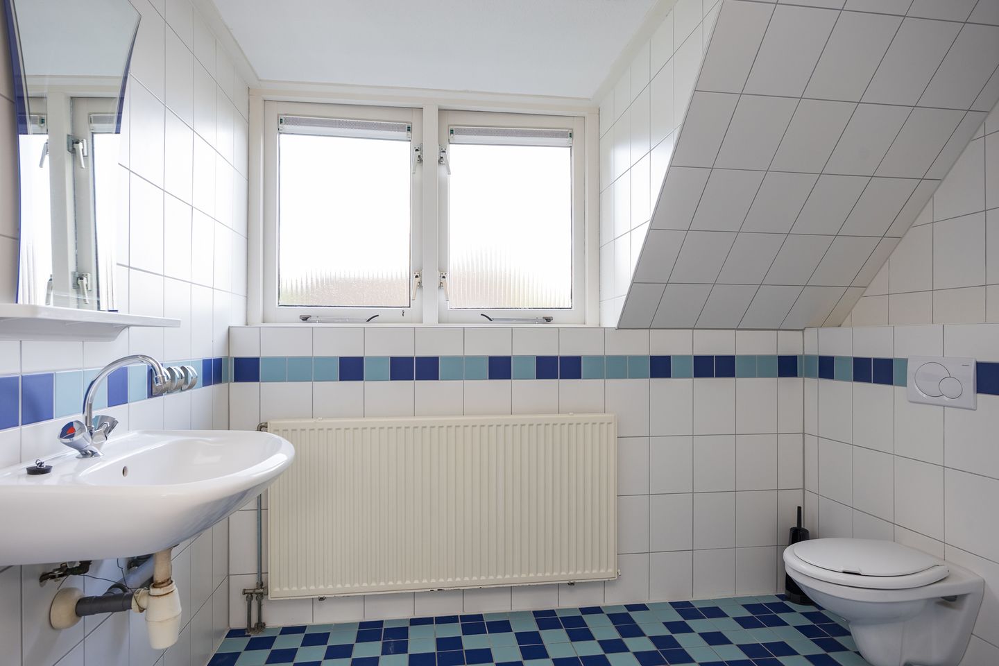 Photo 19 of Knoevenoordstraat 20-A