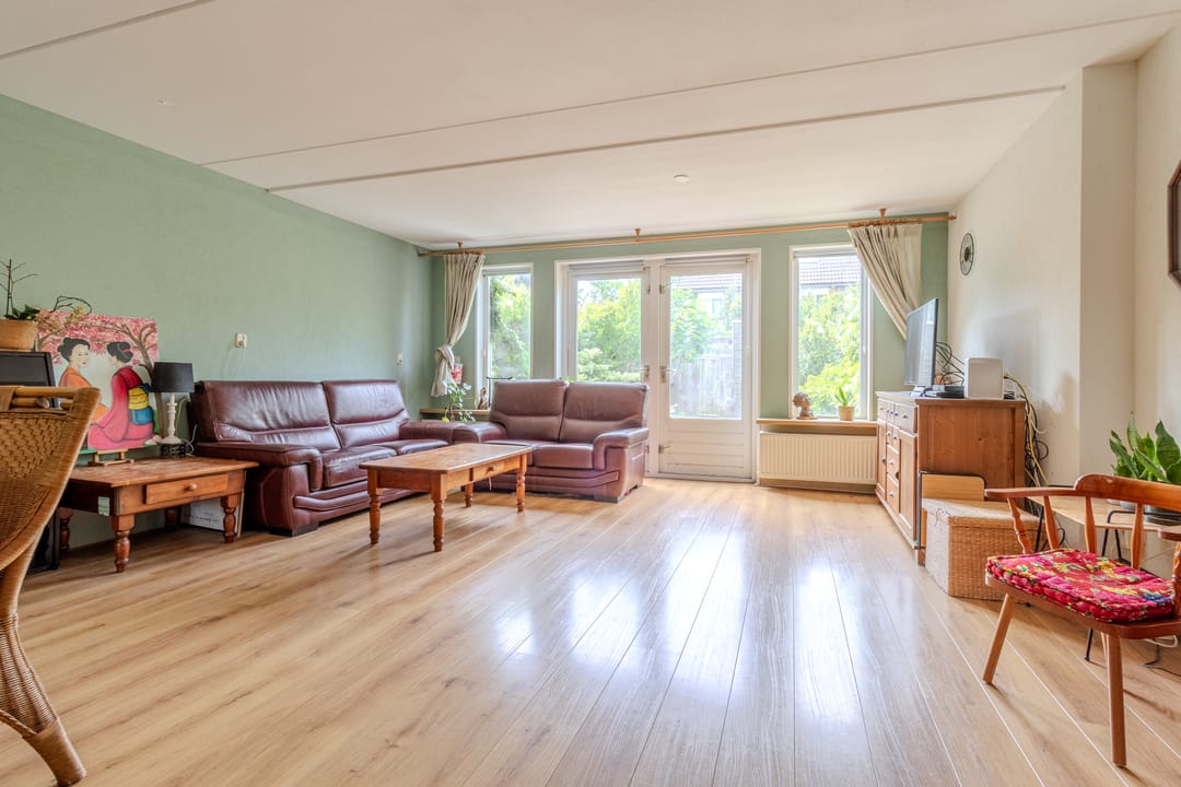 Foto 2 van De Tribune 6