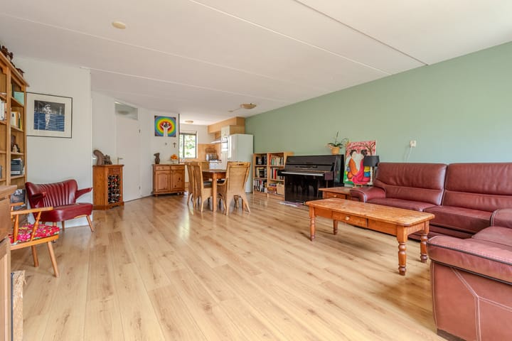 Foto 6 van De Tribune 6