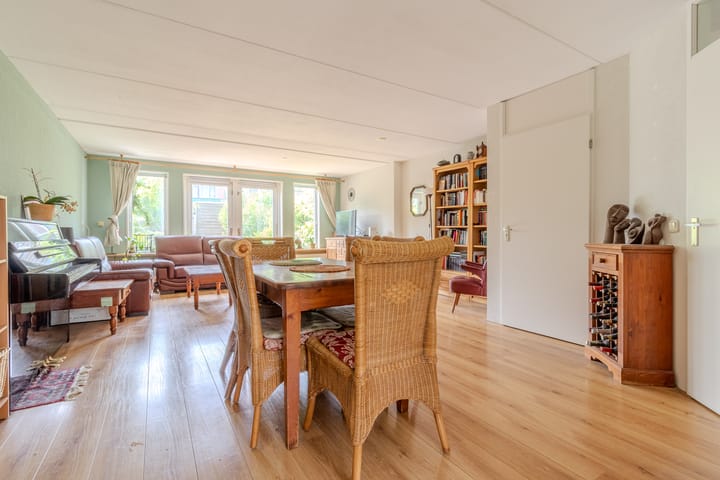 Foto 7 van De Tribune 6