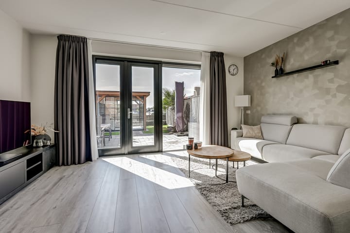 Foto 9 van Waterpas 22