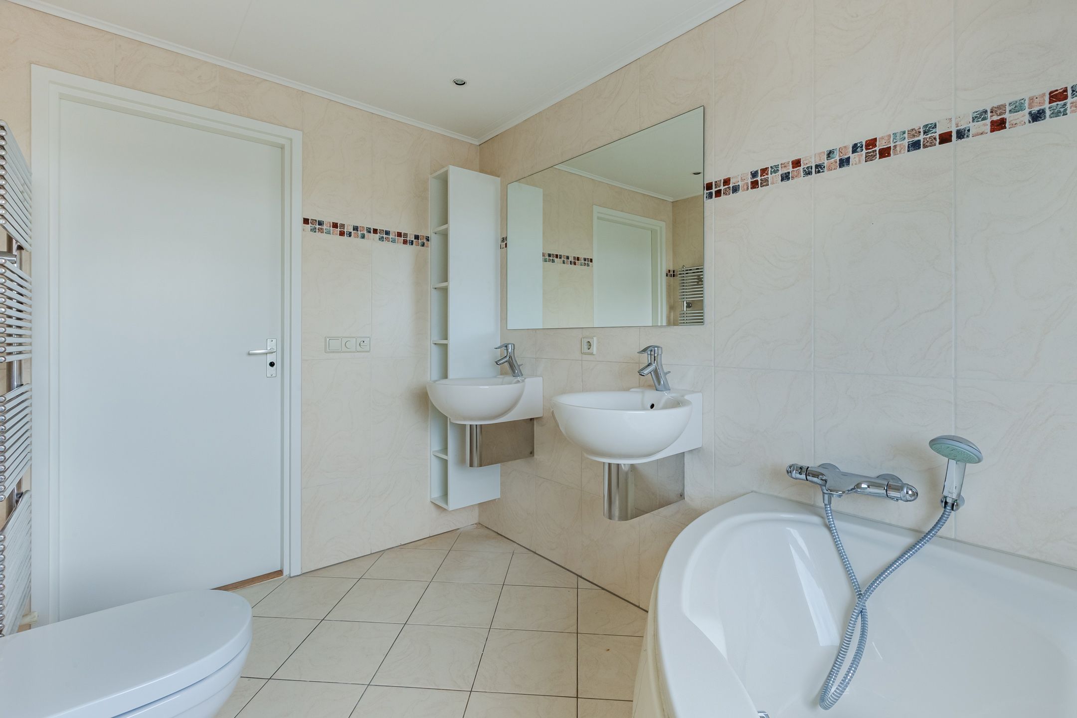 Foto 33 van Kerkweg 1