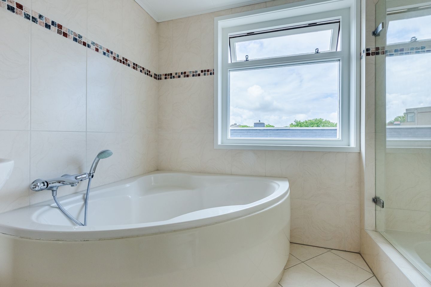 Foto 34 van Kerkweg 1