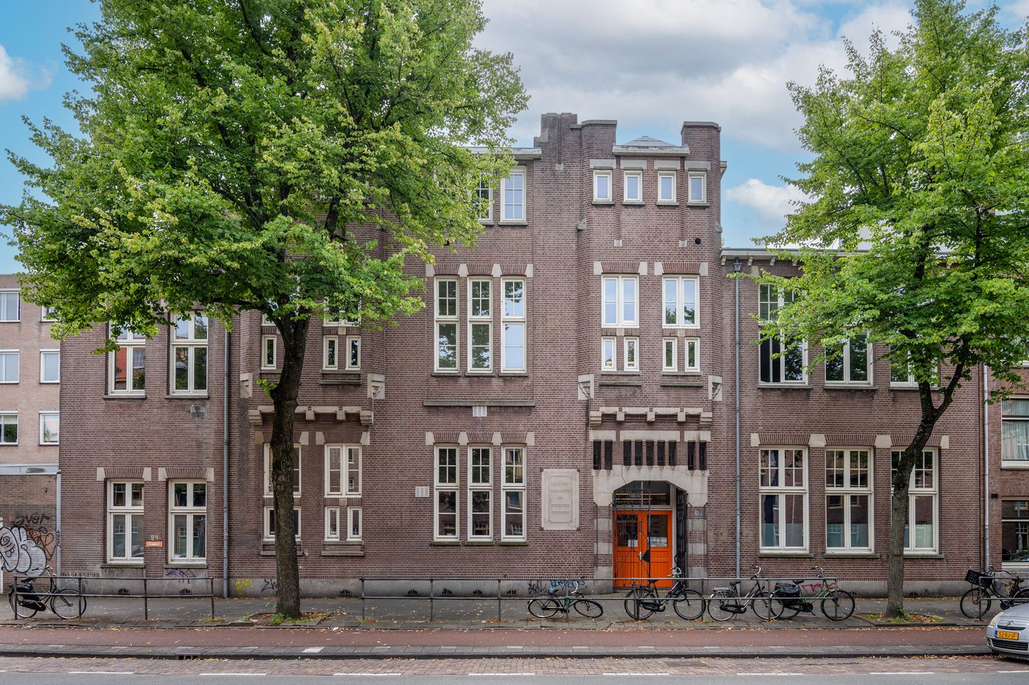 View photo 1 of Zeeburgerdijk 84