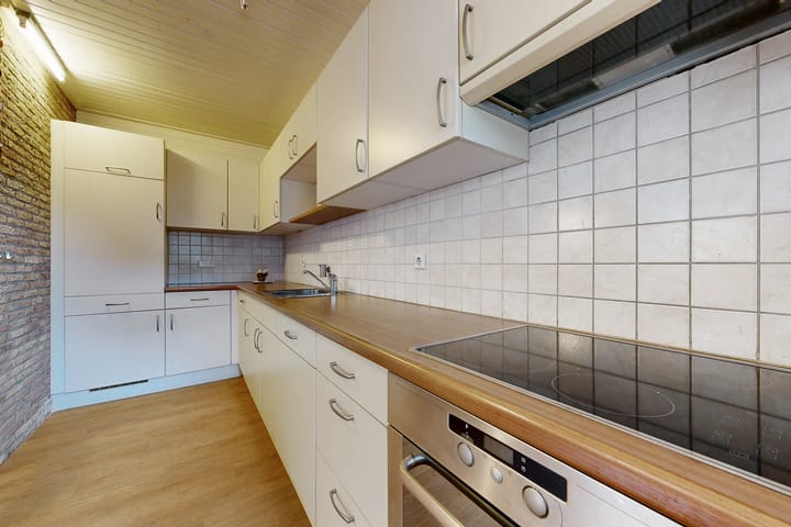 Foto 28 van Oudlandstraat 28