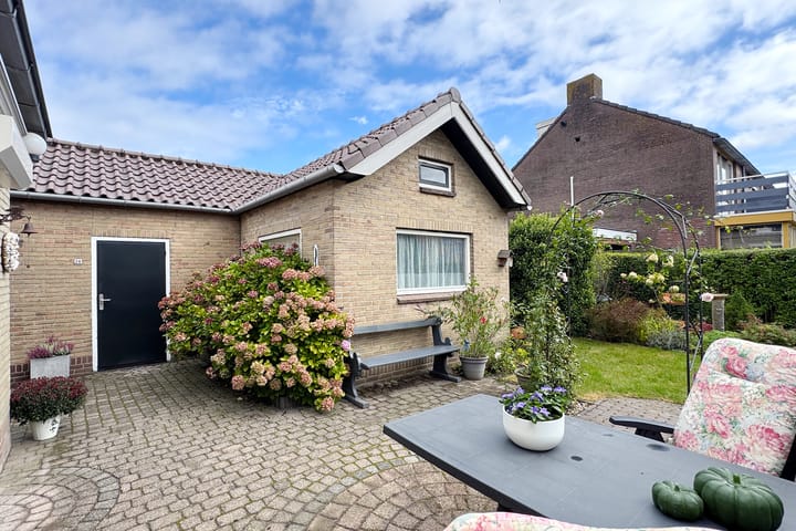 Foto 61 van Oudlandstraat 28