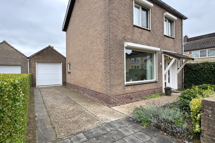 Foto 73 van Oudlandstraat 28