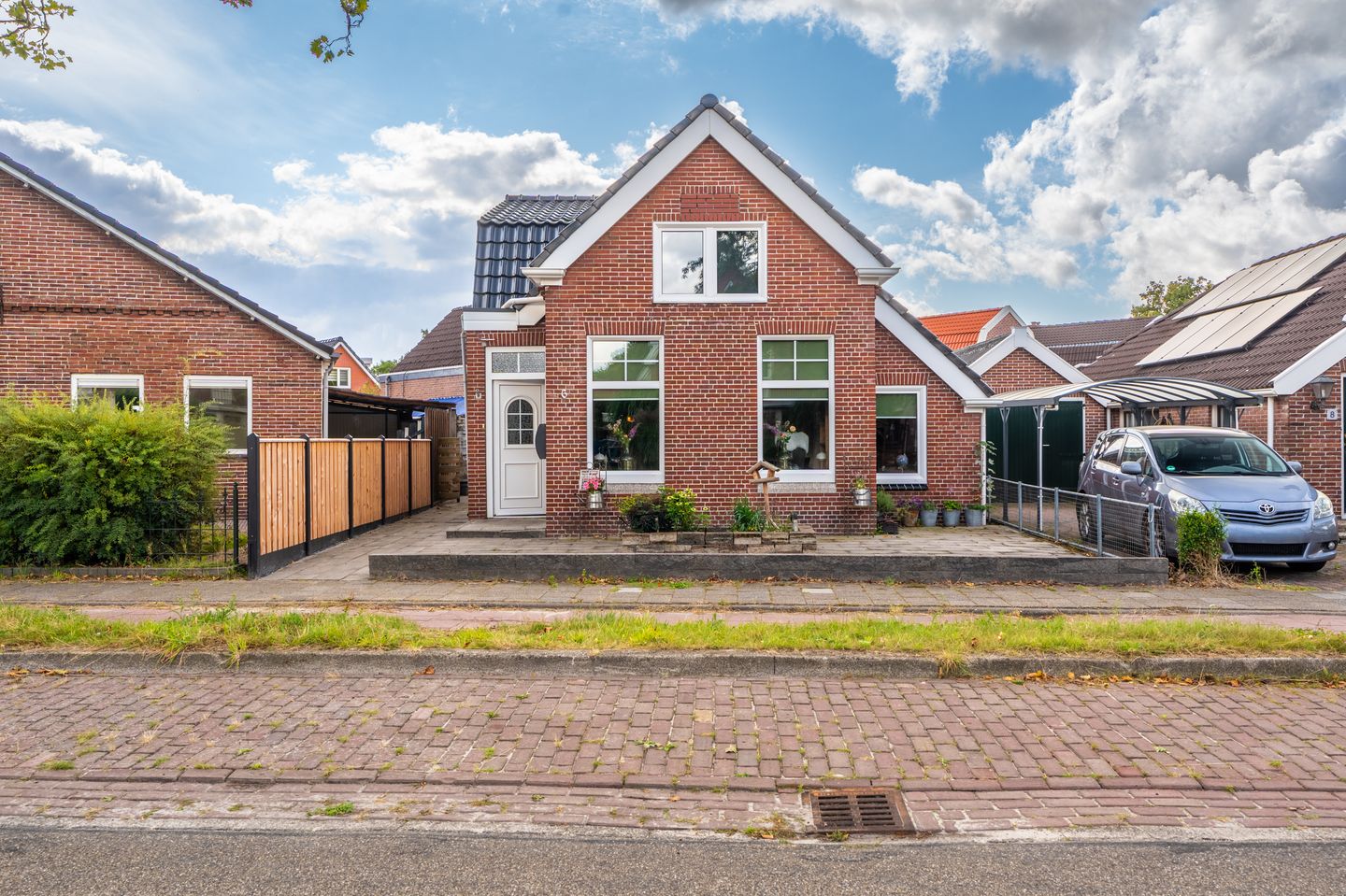 Foto 1 van Burgemeester Mr. H.J. Engelkens-laan 6