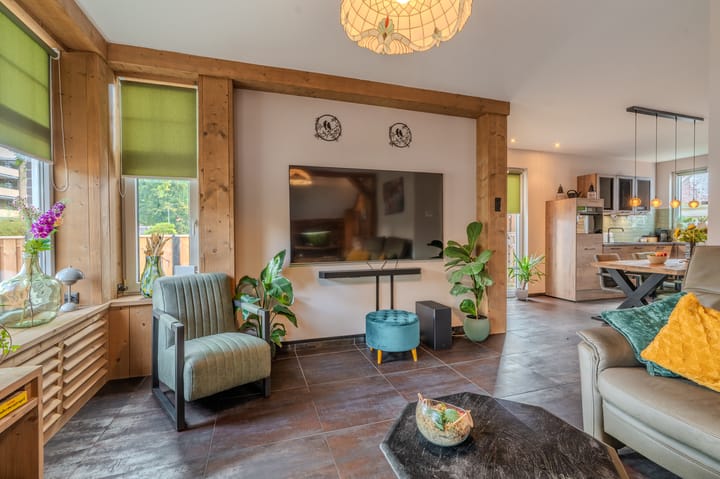 Foto 14 van Burgemeester Mr. H.J. Engelkens-laan 6