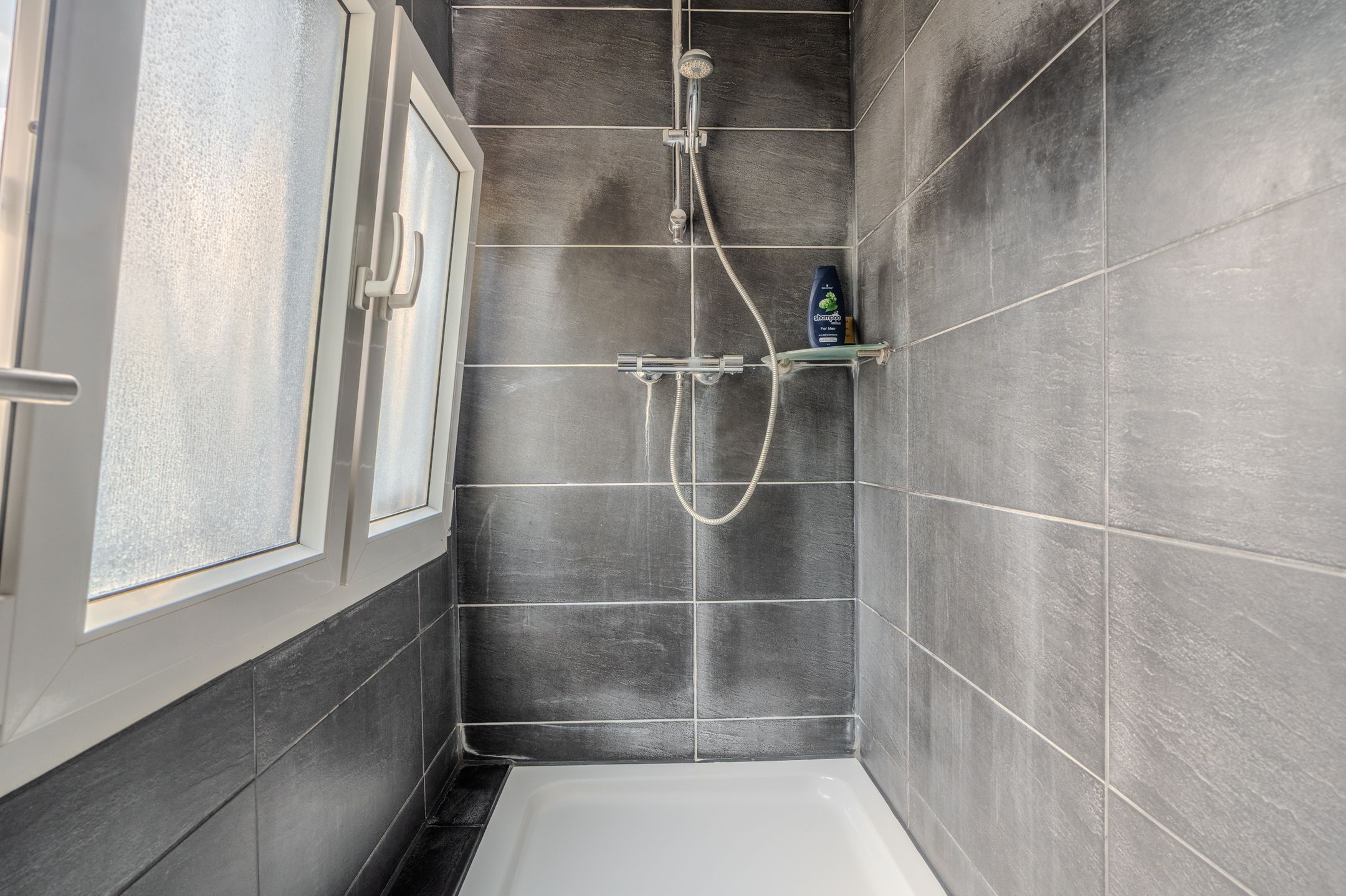 Photo 33 of Burgemeester Mr. H.J. Engelkens-laan 6