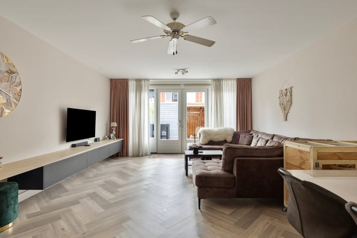 Foto 2 van Albert van Schoonhovenlaan 7