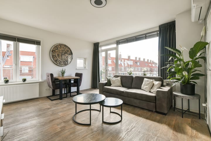 Foto 2 van Burgemeester Engelbertsstraat 13-RD