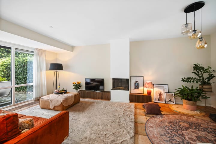 Photo 3 of Bernard Zweersstraat 23