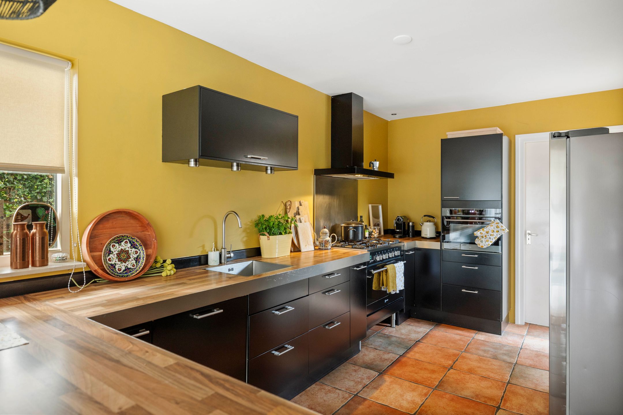 Photo 9 of Bernard Zweersstraat 23