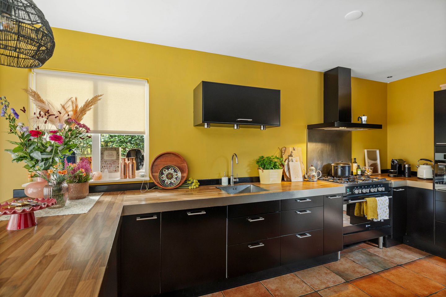 Photo 10 of Bernard Zweersstraat 23