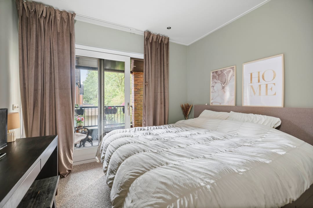 Photo 16 of Bernard Zweersstraat 23