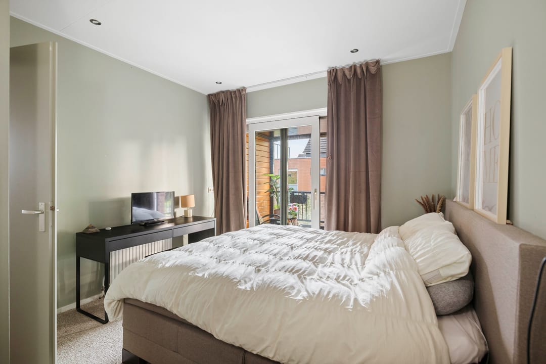 Photo 17 of Bernard Zweersstraat 23