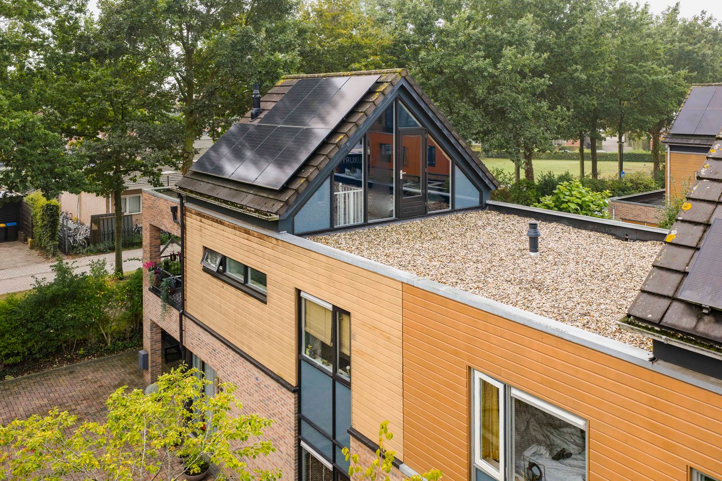 Photo 35 of Bernard Zweersstraat 23