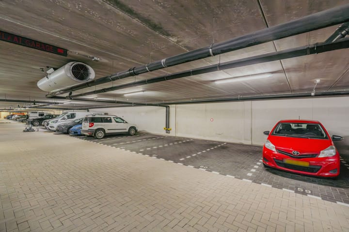 Photo 31 of Andreasplein 55