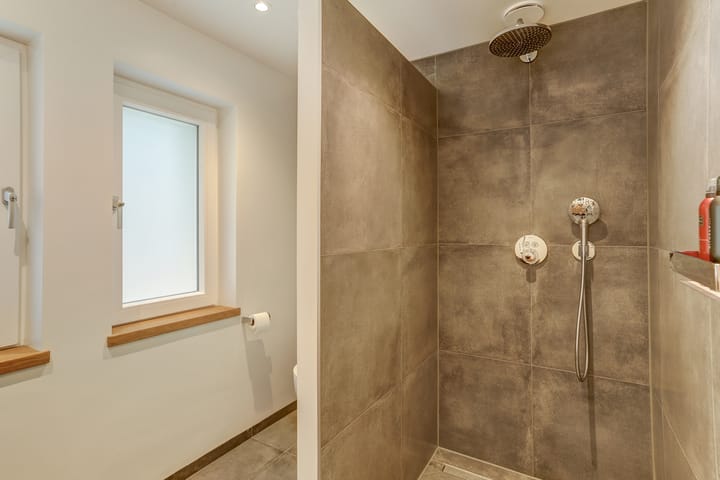 Foto 24 van Mgr de Haasstraat 8