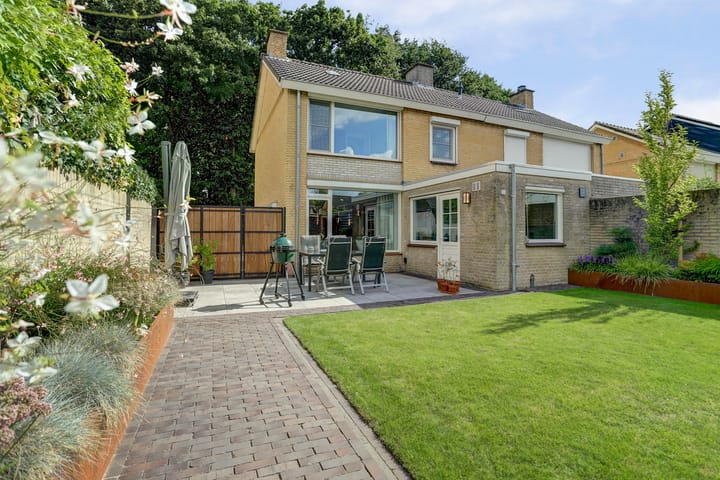 Foto 34 van Mgr de Haasstraat 8