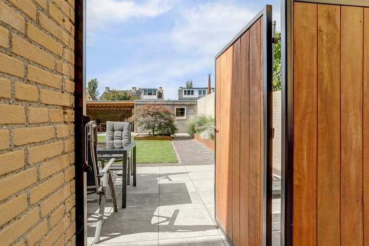 Foto 37 van Mgr de Haasstraat 8