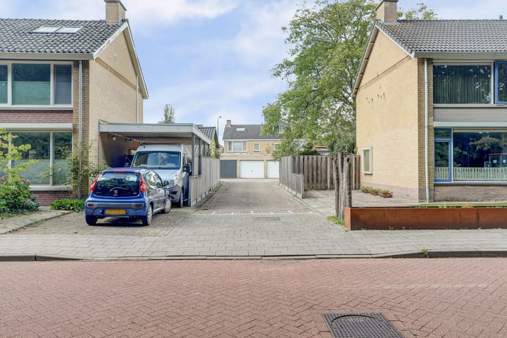 Foto 40 van Mgr de Haasstraat 8