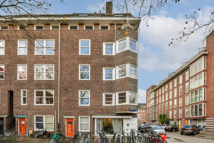 Photo 3 of Pieter van der Doesstraat 26-1