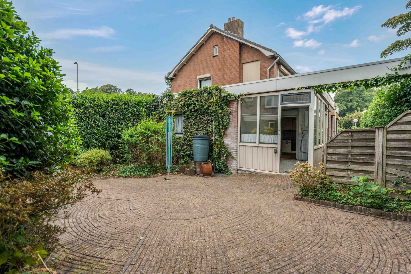 Foto 20 van Dr HAW van der Vechtlaan 2