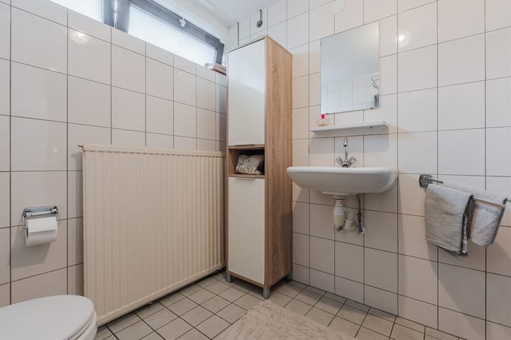 Photo 28 of Curiestraat 46