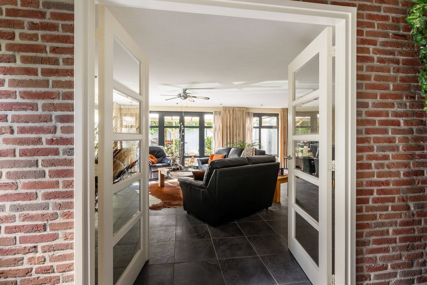 Photo 5 of Leenman 8