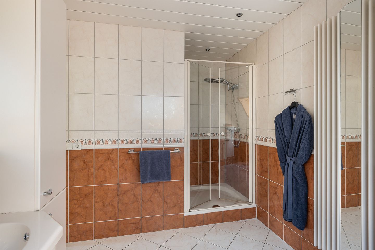 Photo 35 of Leenman 8