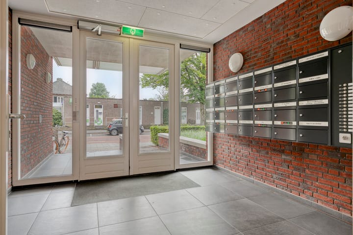 Foto 34 van Schoonstraat 20-F