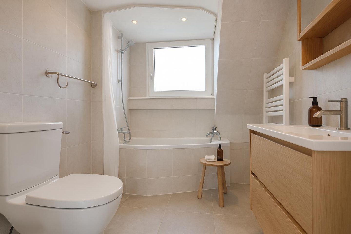 Foto 19 van Carel Nakkenstraat 37