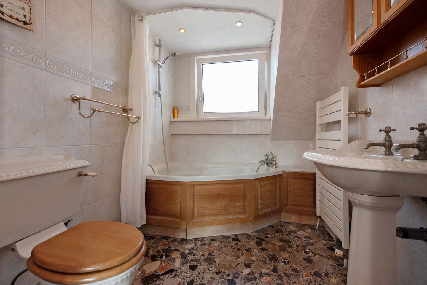 Foto 20 van Carel Nakkenstraat 37