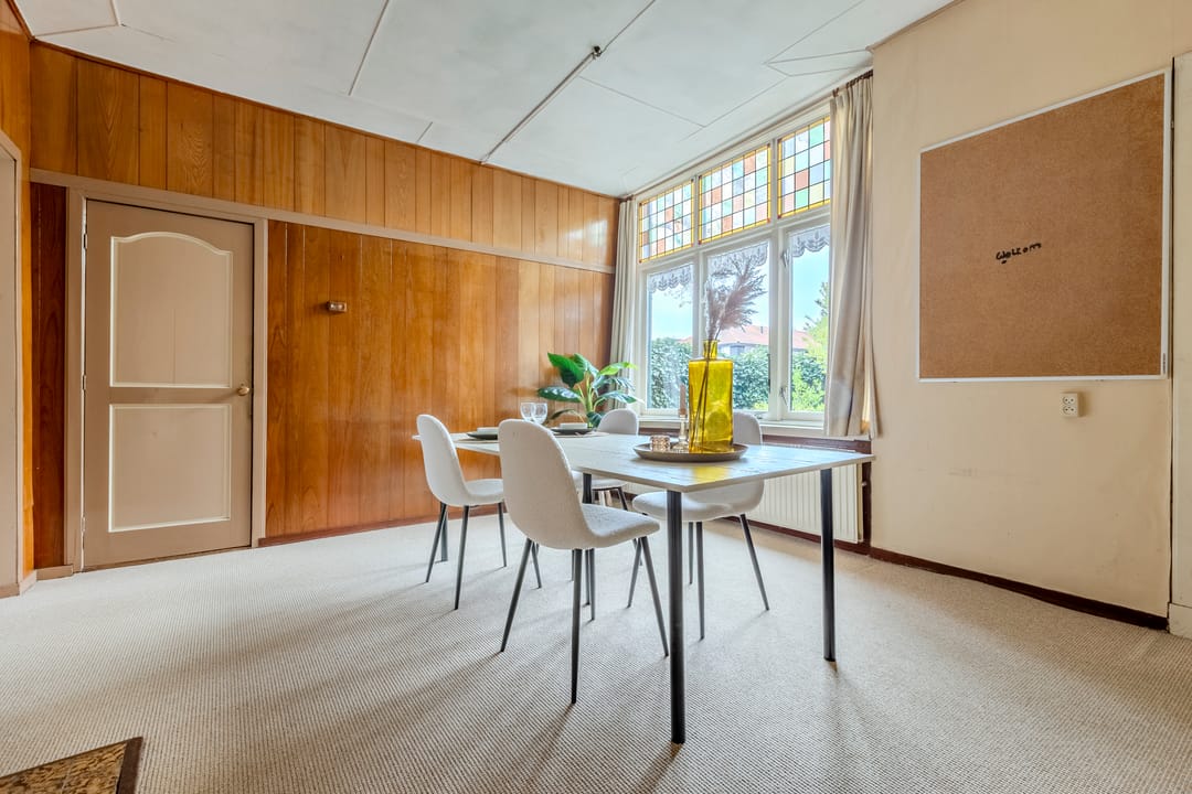 Photo 8 of Warmoesstraat 12