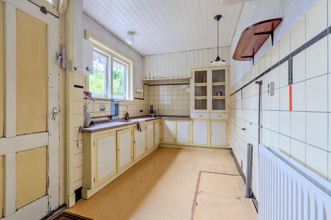 Photo 13 of Warmoesstraat 12