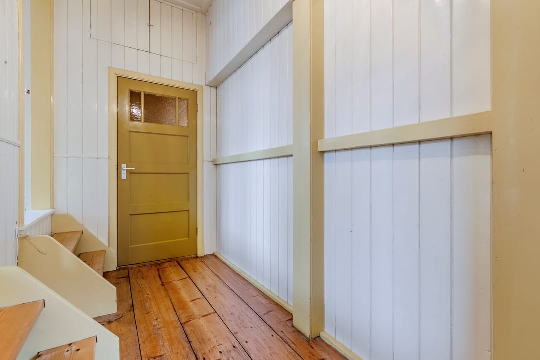 Photo 31 of Warmoesstraat 12