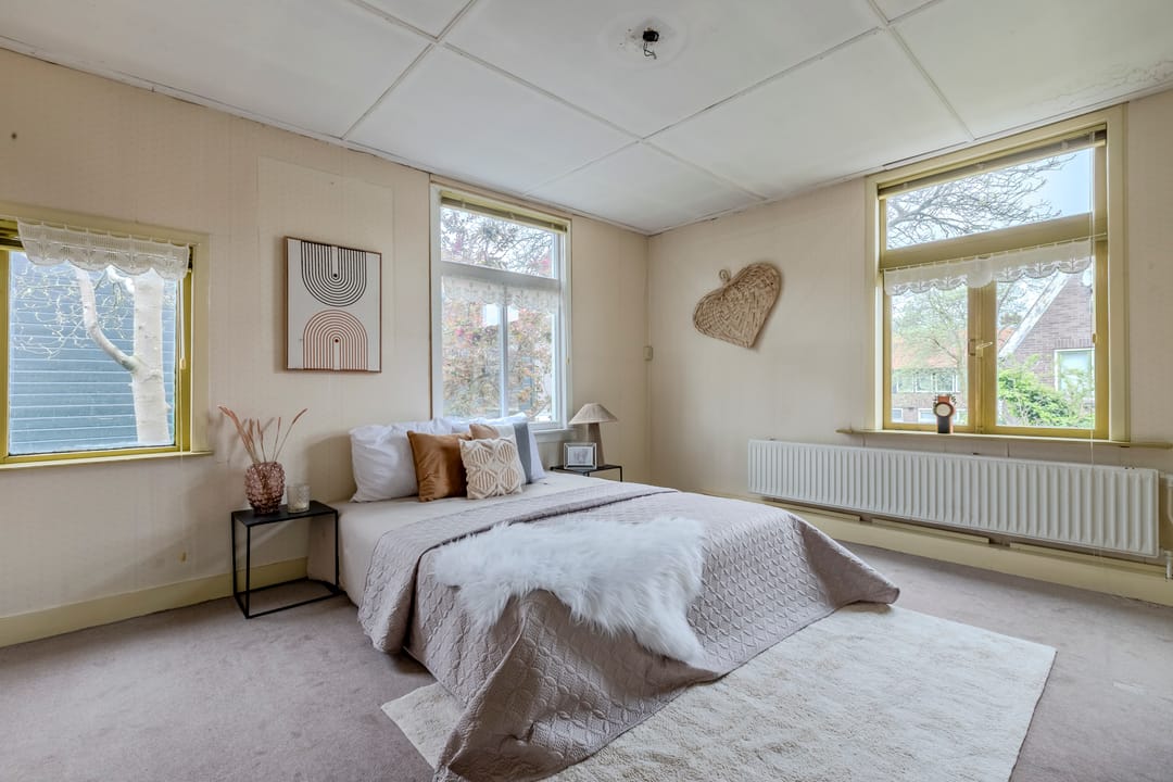 Photo 32 of Warmoesstraat 12