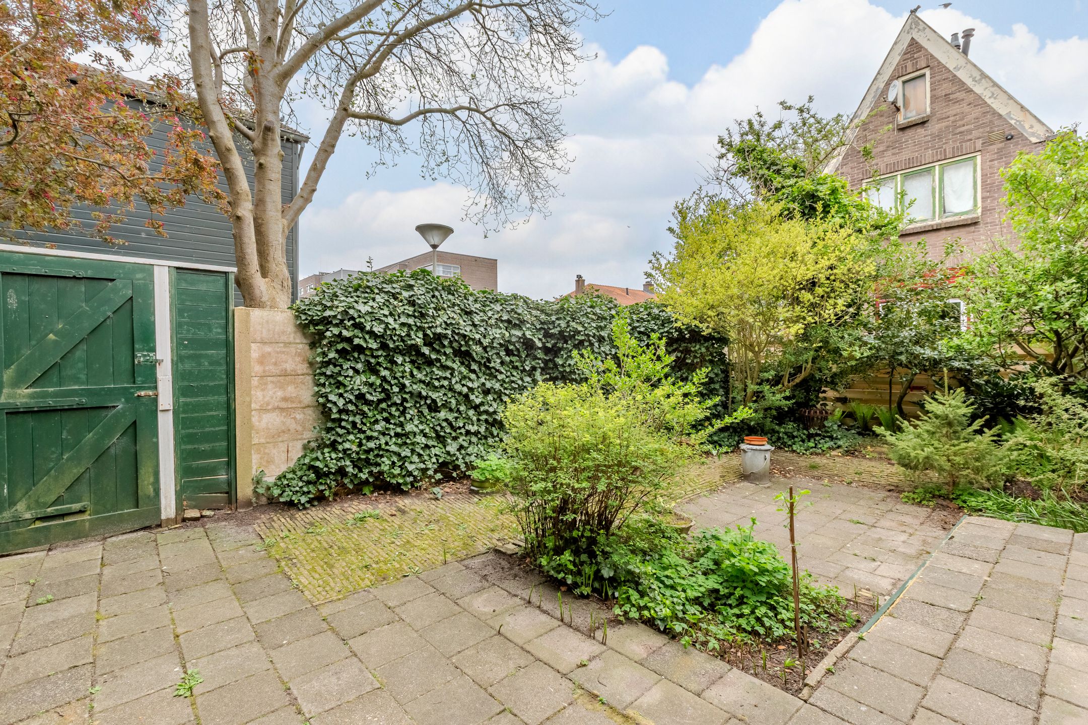 Photo 45 of Warmoesstraat 12