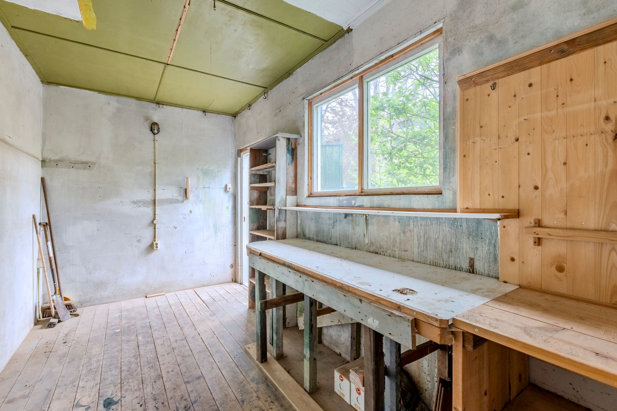 Photo 48 of Warmoesstraat 12