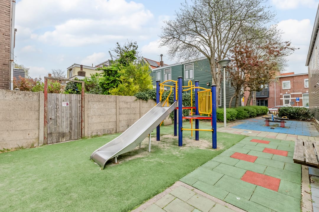 Photo 53 of Warmoesstraat 12