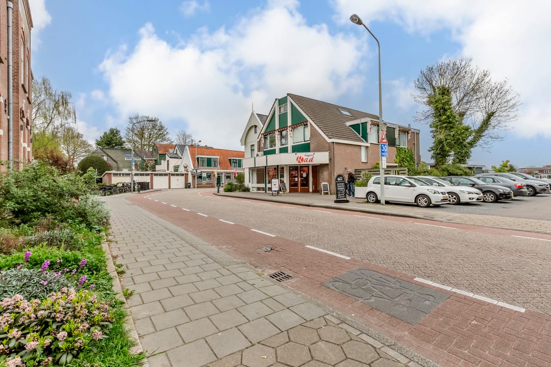 Photo 56 of Warmoesstraat 12