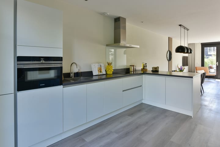 Foto 11 van Wilgenroos 2