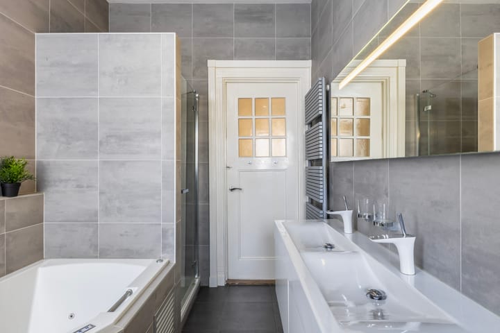 Photo 5 of Alma Tademastraat 6